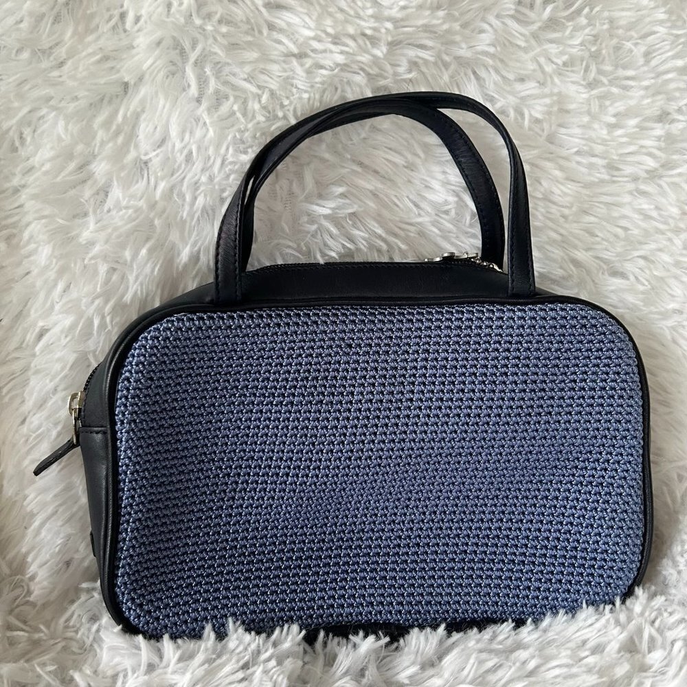 The SAK Handbag Womens Purse Blue Small Zip‎ Close Inner Pockets Clutch Classic